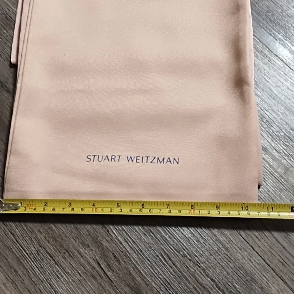 (5) Stuart Weitzman Blush Pink Shoe Bags - Picture 3 of 4